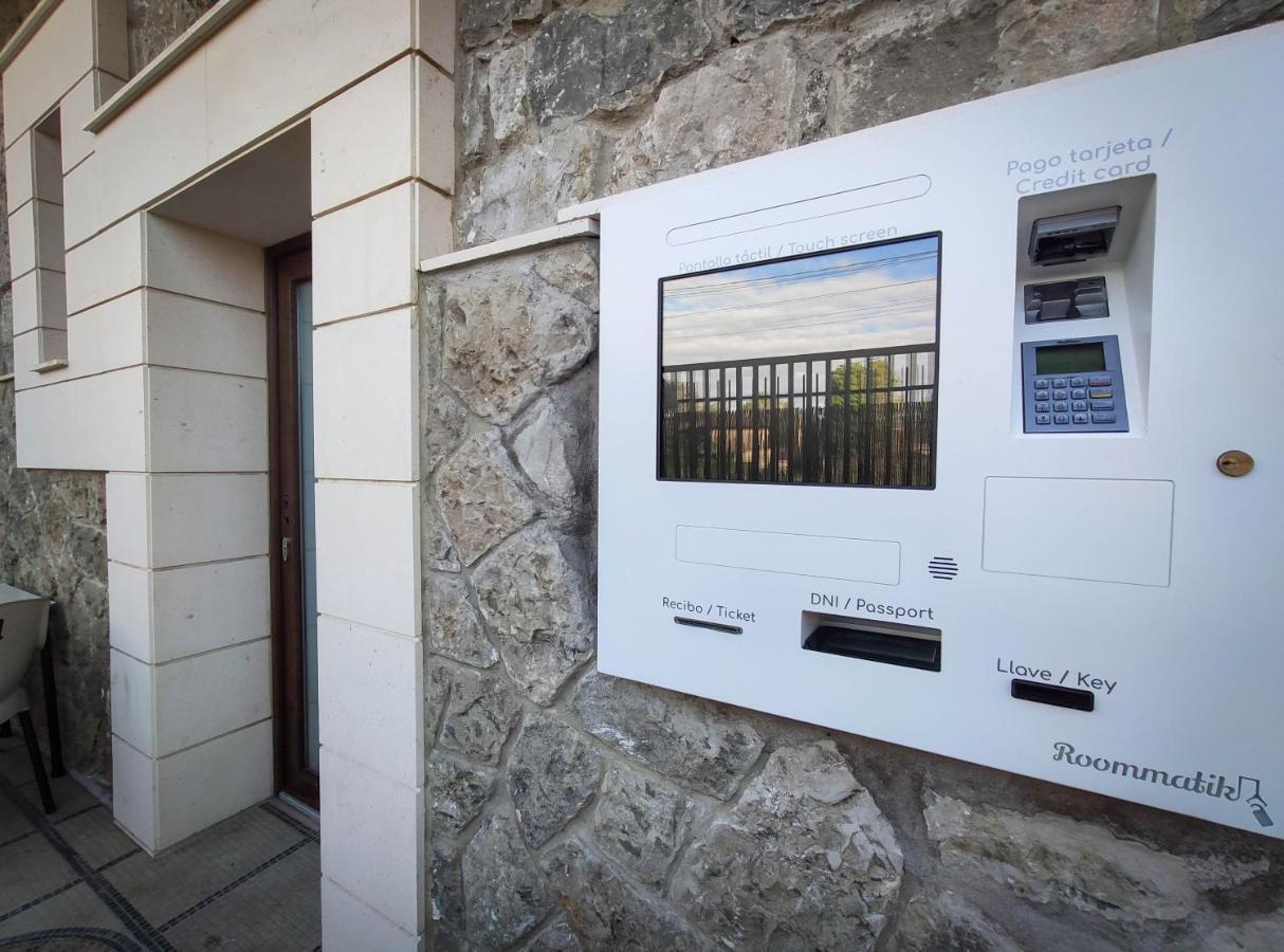 Hostal Oleo Auto Check-In Santander Exterior photo