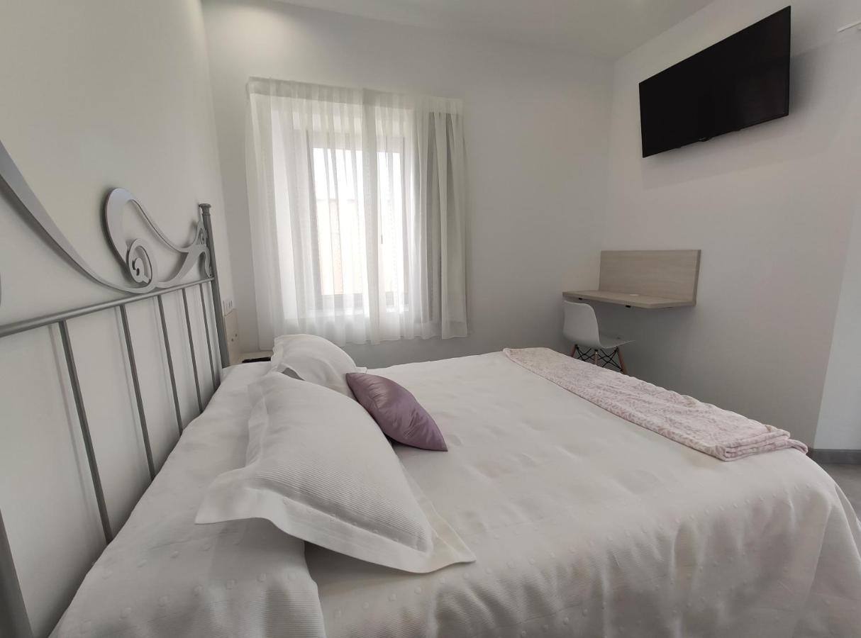 Hostal Oleo Auto Check-In Santander Exterior photo