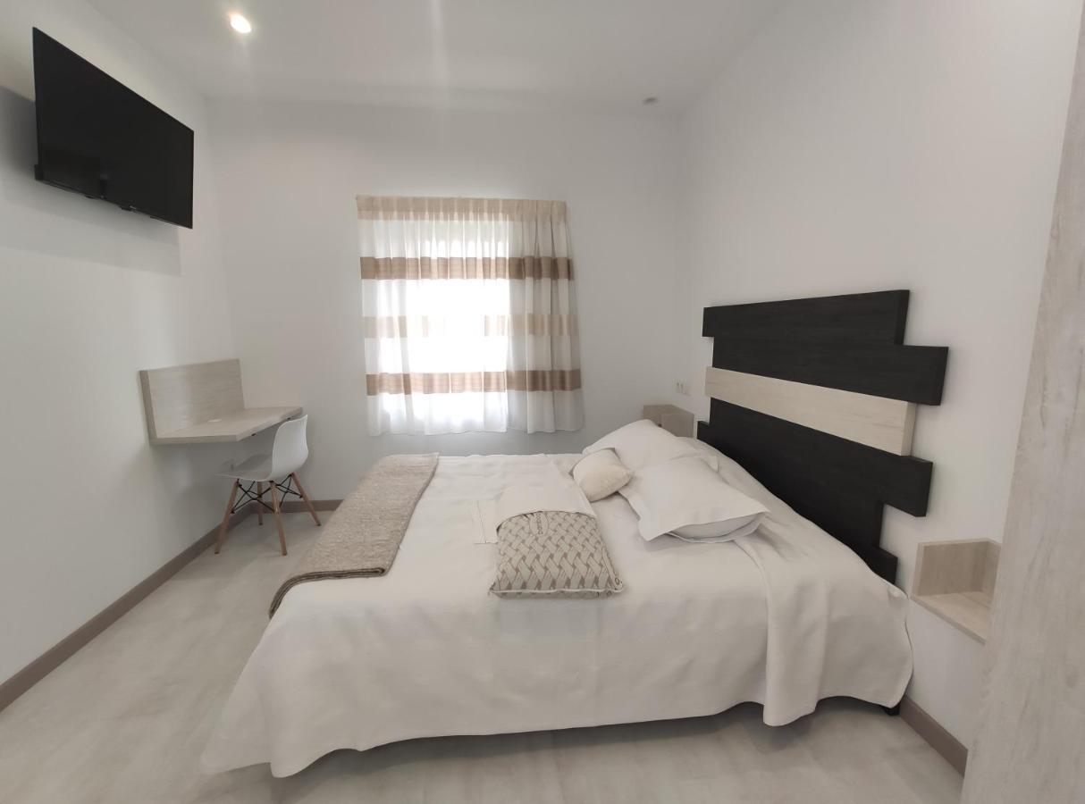 Hostal Oleo Auto Check-In Santander Exterior photo